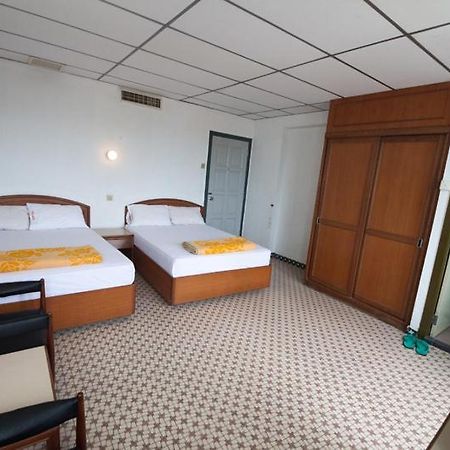 Peking Hotel George Town Kültér fotó